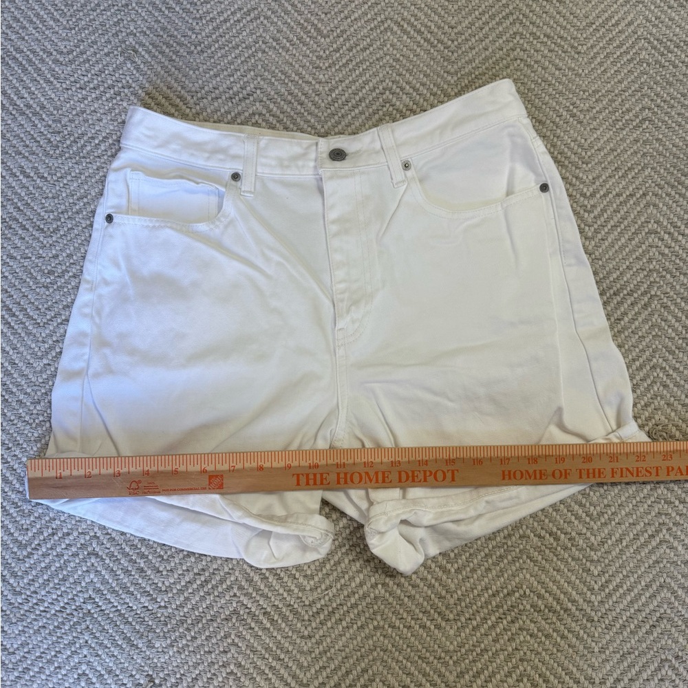 Uniqlo Women's High Waist White Shorts